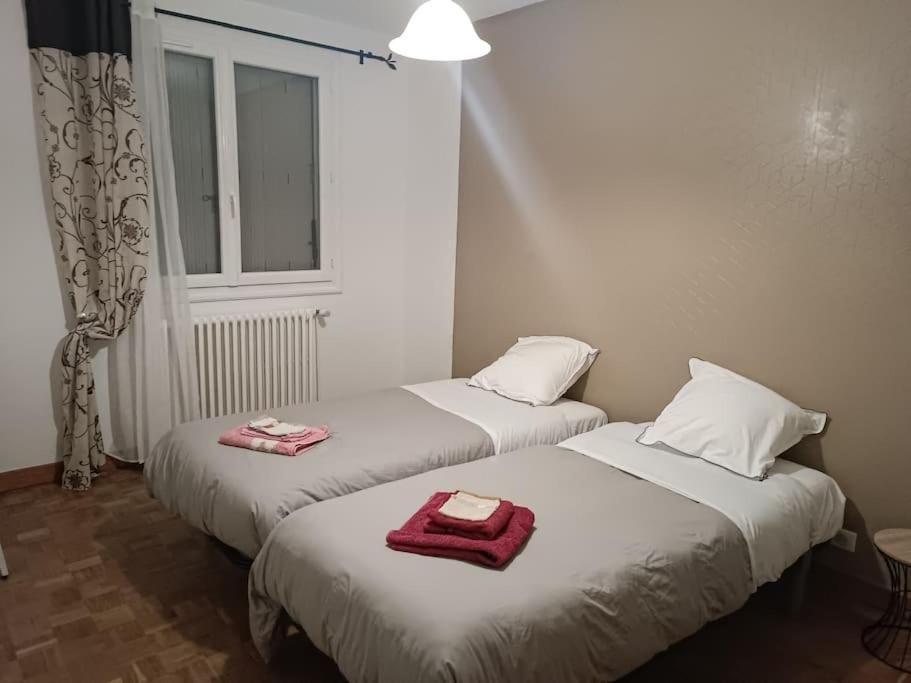 Maison L'Hostal Saura Y Roja Andelat Buitenkant foto